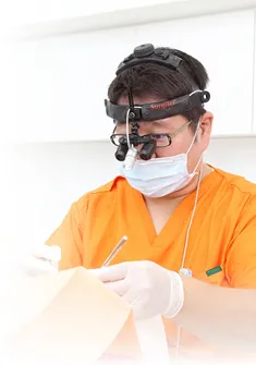 誰よりも患者さんのことを理解した歯科医師が治療を行います。